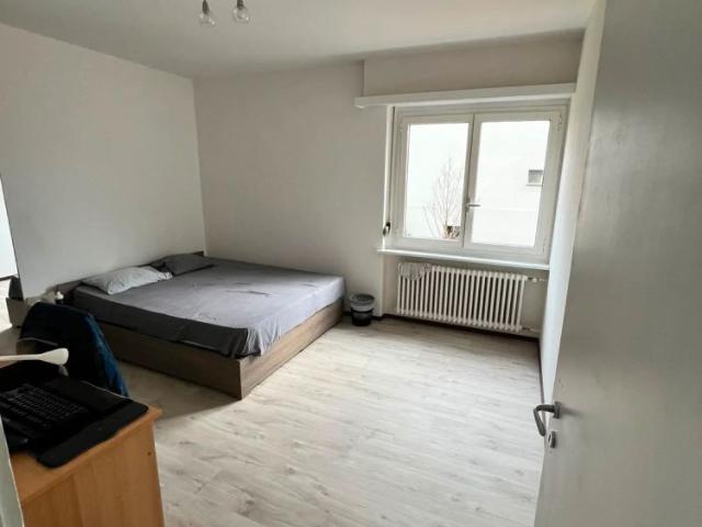 30 m²