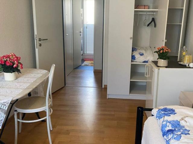 30 m²