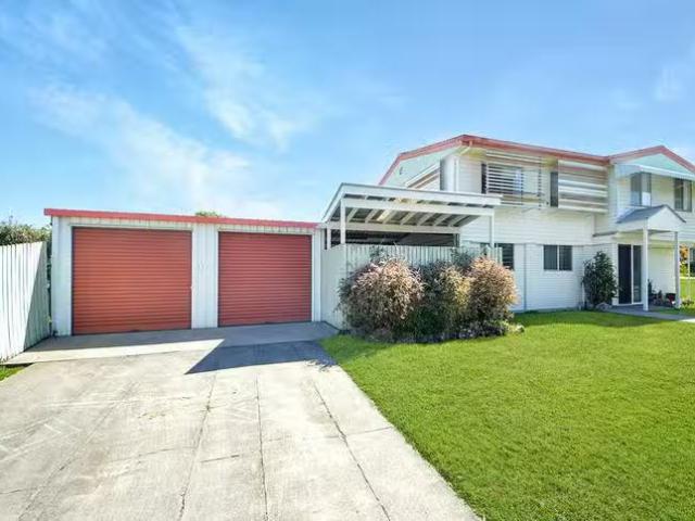 30 Moffat Street, Oxley, QLD 4075