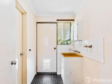 30 Moira AvenueForrestfield WA 6058, Australia