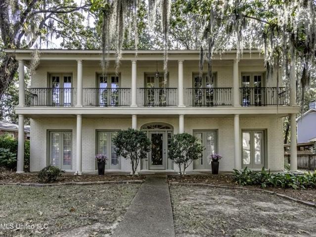 30 Moss Forest Cir, Jackson, MS 39211