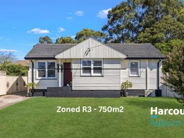 30 NICHOLLS STREET, WARWICK FARM, NSW 2170