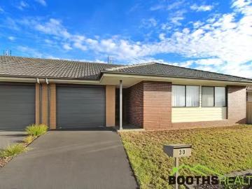 30 Nigella Circuit, HAMLYN TERRACE Townhouse for rent Listed.