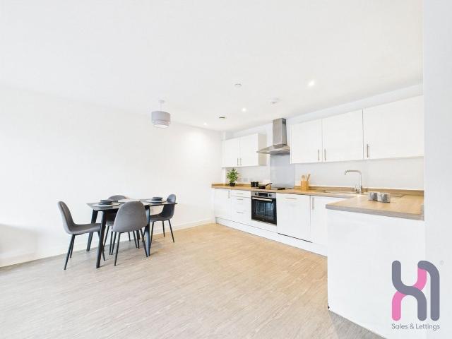 30 Oldfield Road, Salford M5, 2 bed flat to rent, £1,395 pcm | PrimeLocation