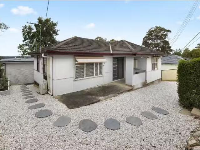 30 Oliphant Street, Mount Pritchard House for rent Listed by.