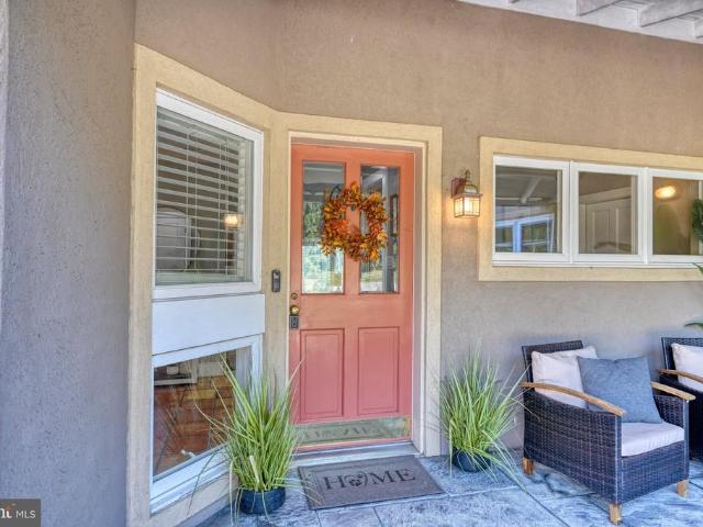 30 Paddock Drive