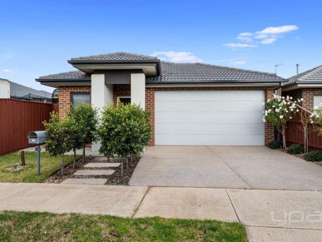 30 Pienza Road, Fraser Rise