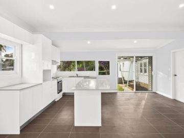 30 Prospect Road, Peakhurst