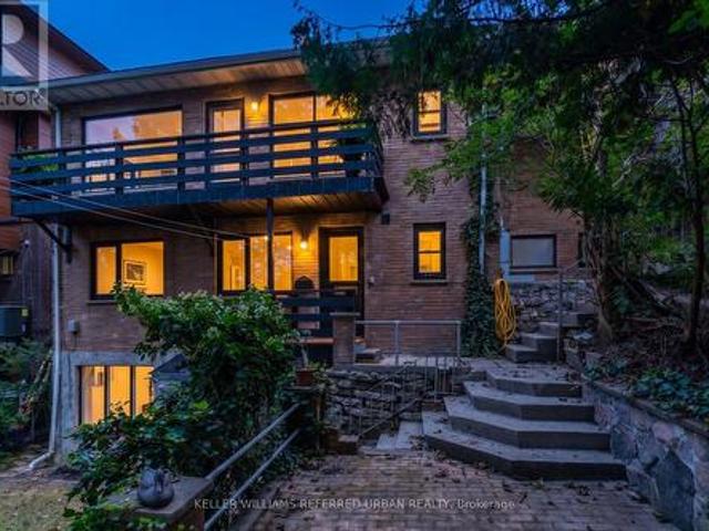 30 Rambert Crescent, Toronto, ON, M6S 1E6 house for sale | Listing ID W13774 | Royal LePage