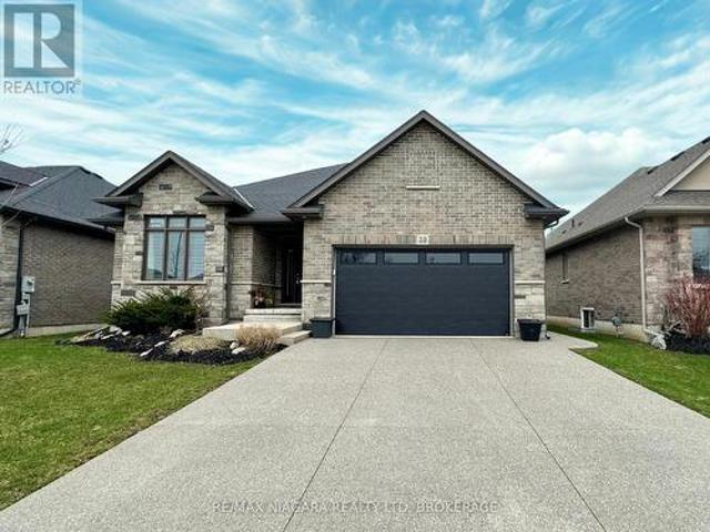 30 Renfield Street, Port Colborne Sugarloaf, ON, L3K 0A7 house for sale | Listing ID X12950 | Royal LePage