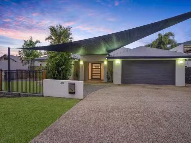 30 Regent Avenue, Redlynch, QLD 4870