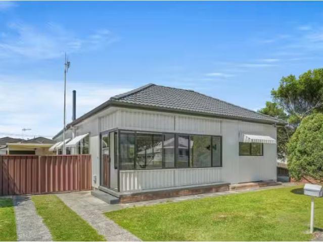 30 Rhodin Drive, Long Jetty House for rent Listed by Olivia L.
