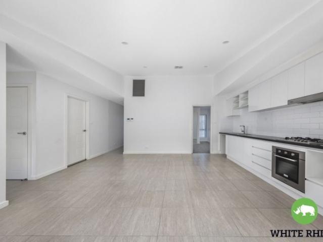 30 Rochelle Street, Moncrieff