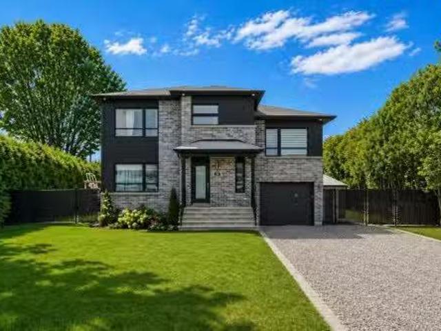 30 Rue Legault, Mercier, QC, J6R 1R8 house for sale Listing.