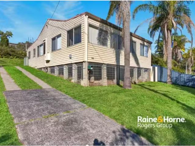 30 Scenic Drive, BUDGEWOI House for rent Listed by Jacinda Sp.