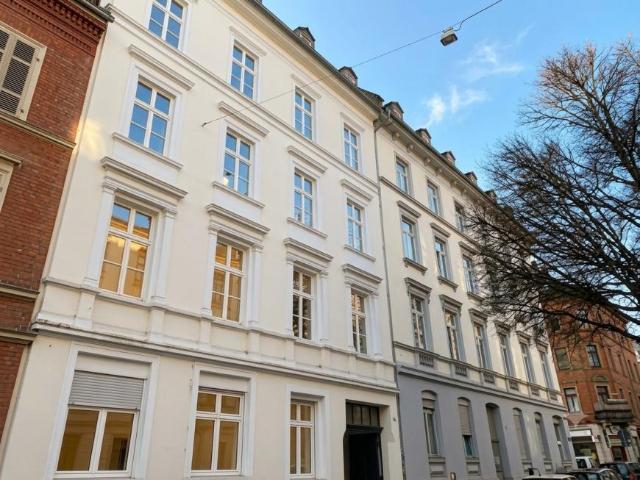 30 Schlafzimmer Haus Wiesbaden Deutschland 104473156
