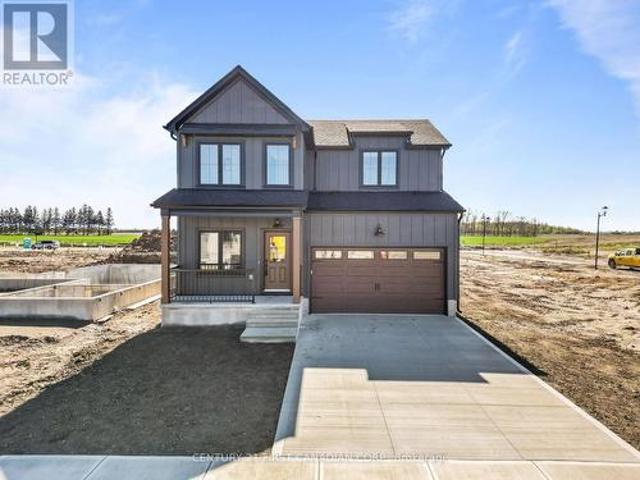 30 Sheldabren Street, North Middlesex Ailsa Craig, ON, N0M 1A0 house for sale | Listing ID X13594 | Royal LePage