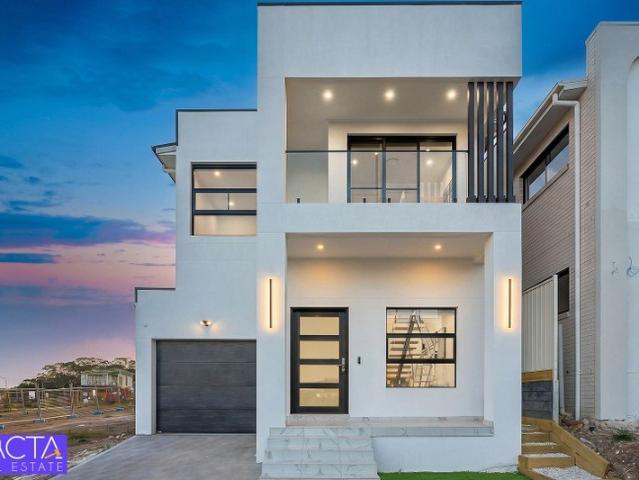30 Squares East Facing High Set Masterpiece