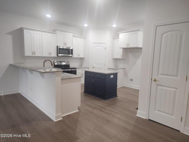 30 Sunrise Court