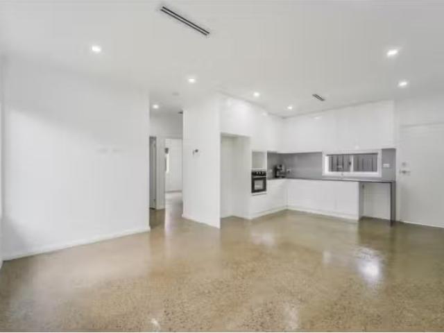 30A Bobin Road, Sadleir House for rent Listed by Oneagency Re.