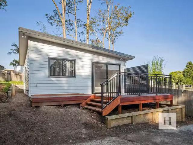 30A Jeannie Crescent, Berkeley Vale, NSW 2261