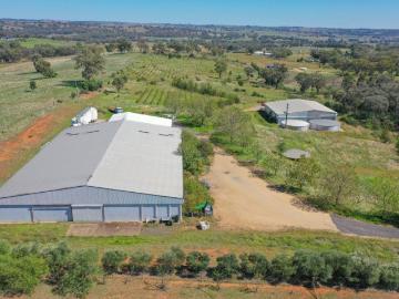 30acs* with 3 Phase Power, Town water, 2 Massive Sheds & Only a 5 Minute* Drive to the CBD