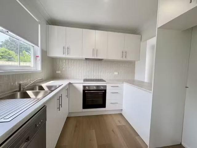 30B Alcoomie Crescent, Koonawarra, NSW 2530 Flat for Rent