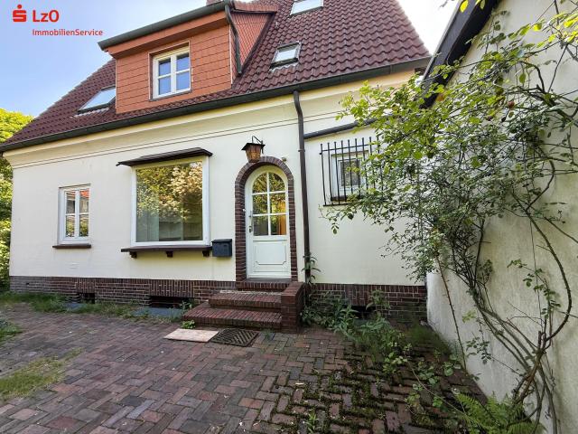 30er Jahre Charme! Stadthaus auf fast 700 m² Grundstück