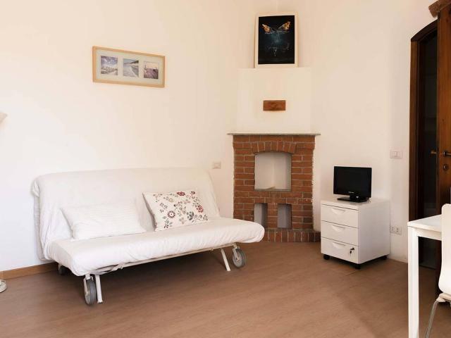 30sqm, Studio apartment, Navigli, RENTING_, City Center, 930€