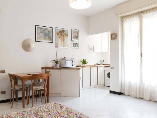 30sqm, Studio apartment, 24 Maggio / Bocconi, Milan, City Center, Tram 3, 1.150€