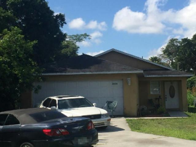 30th Avenue Dr E