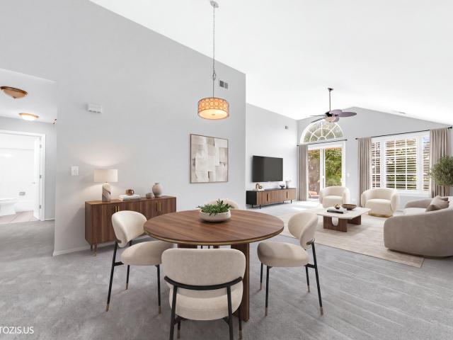 30W111 Fairfax Court # 30w111