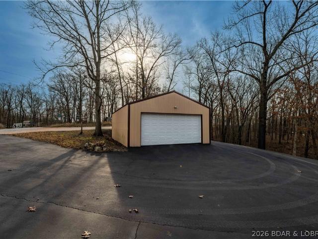 31048 Broken Circle Road