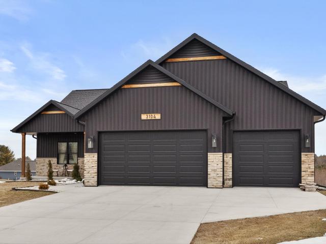 3104 Sandy Ridge Dr