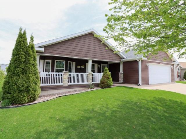 3105 Beth Ln, Holmen, WI 54636