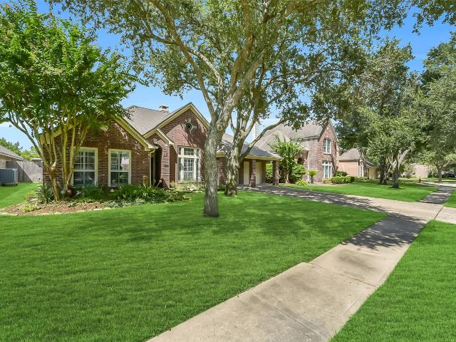 3105 Red Maple Drive