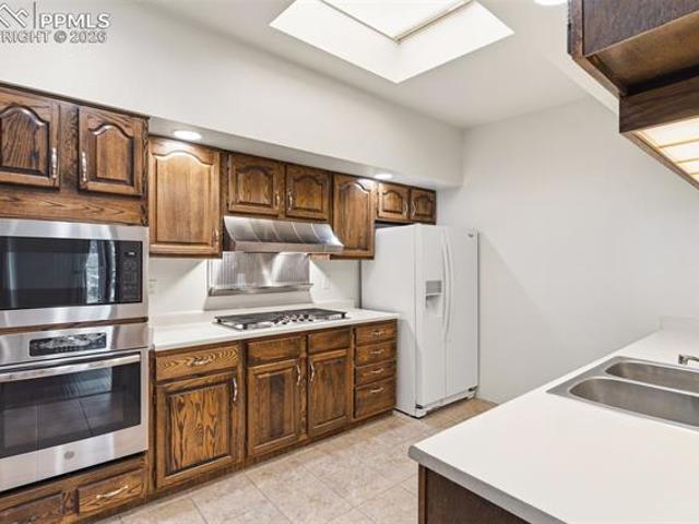3107 Broadmoor Valley Road