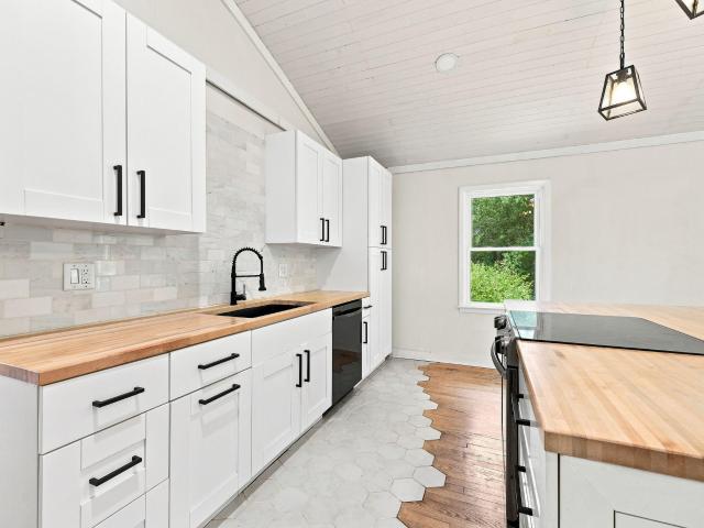 3108 Brentwood Road