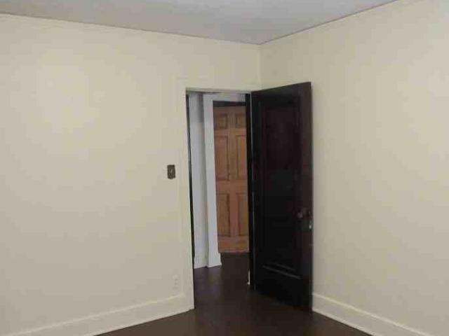 3109 N. 38th St 1 Bedroom Apartment for Rent at 3109 N 38th St, Milwaukee, WI 53216 Sherman Park