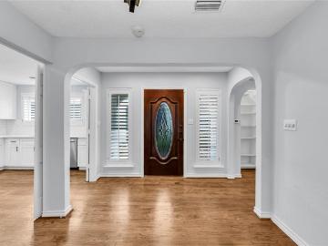 3109 Lakeside Drive