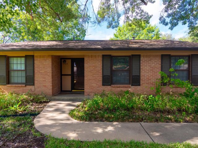 3109 Pinecrest Dr
