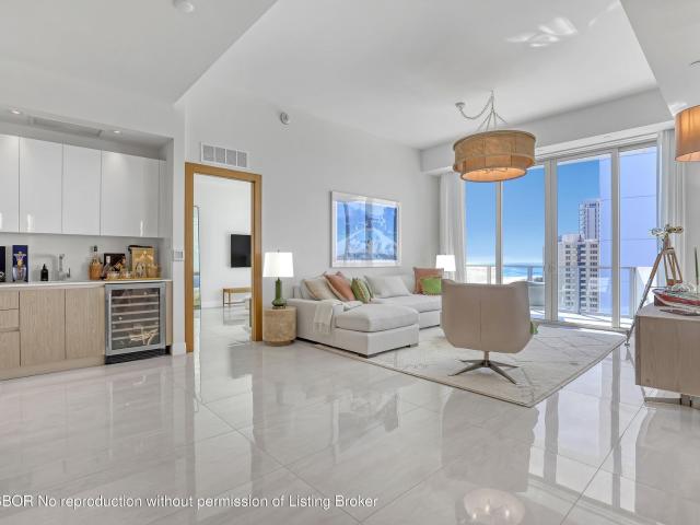3100 N Ocean Drive, 1805, Riviera Beach, FL