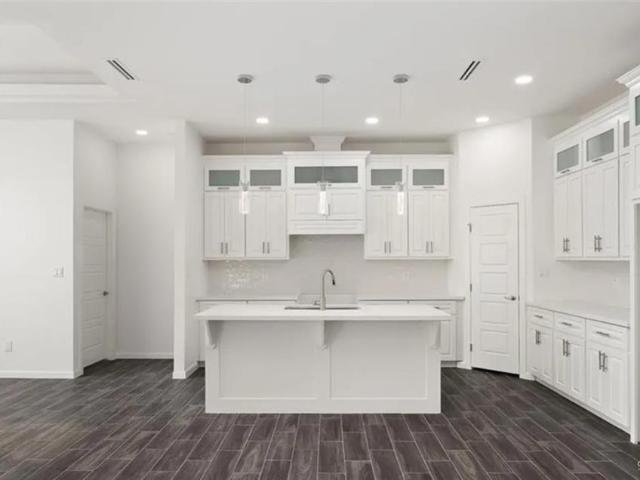 3100 E Bella Vista Avenue
