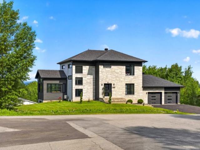 3100 Rue Boyer, Sherbrooke Brompton/Rock Forest/Saint Élie/Deauville, QC, J1N 2Y2 house for sale | Listing ID 18805 | Royal LePage