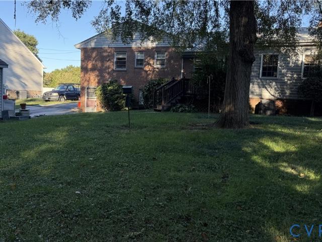 3102 Aqua Court