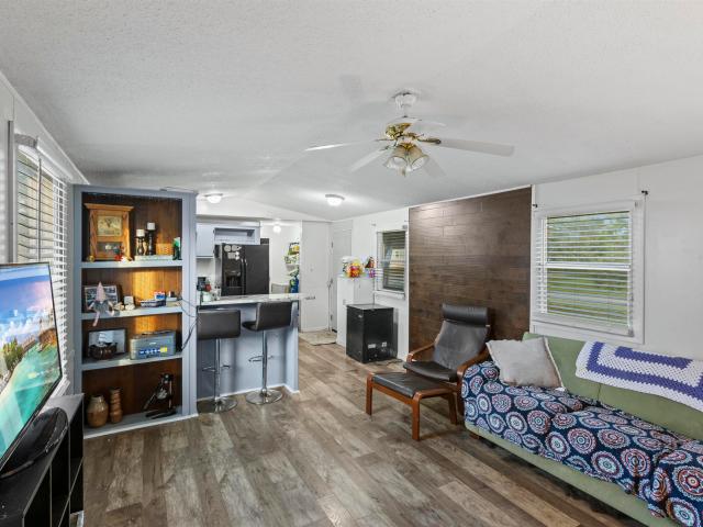 3102 Buckeye Ln