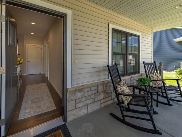 3102 Christenson Ln