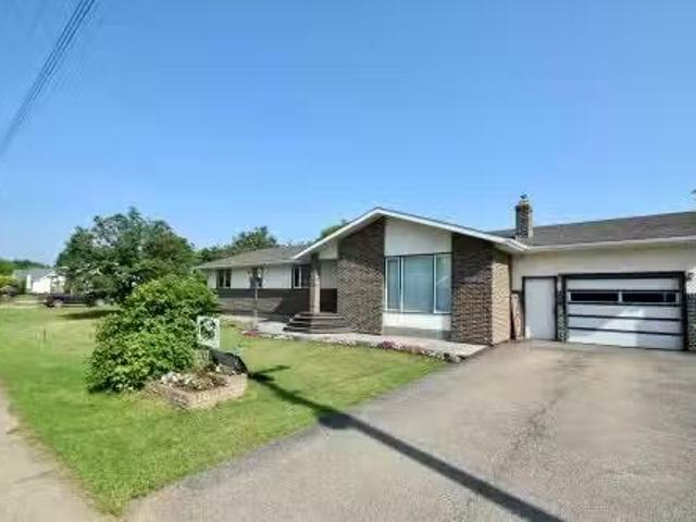 3102 Park Avenue, Mallaig, AB, T0A 2K0 house for sale Listi.