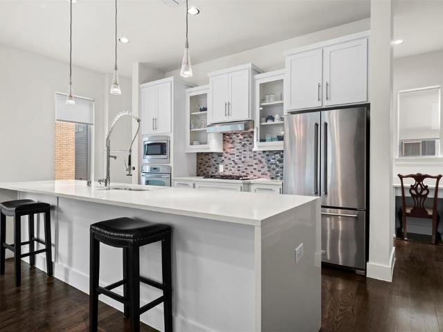 3102 Pavonia Drive