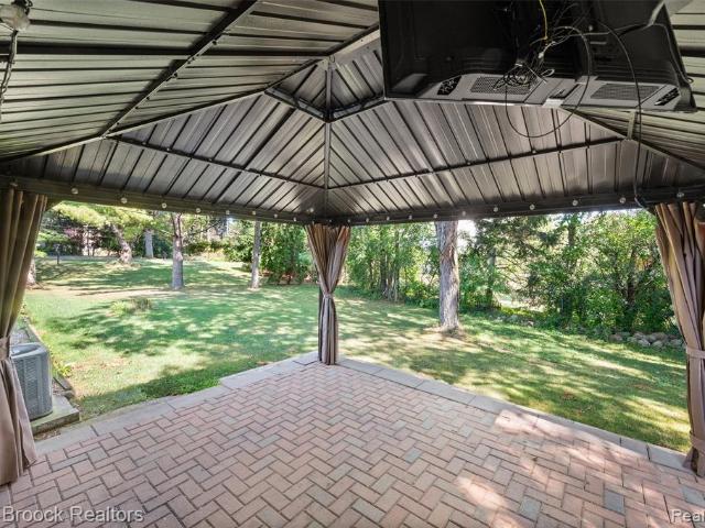 31034 Berryhill Street